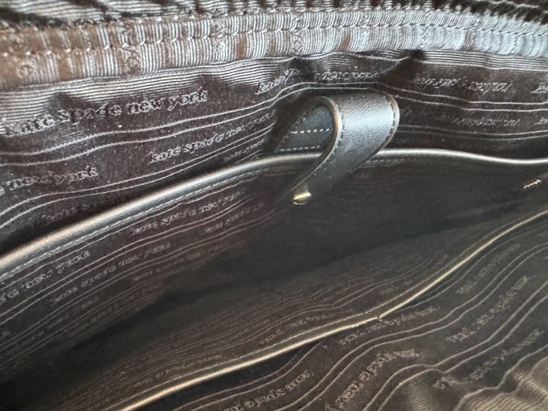 【新品】ケイトスペードのビジネスパソコンバッグ！軽量