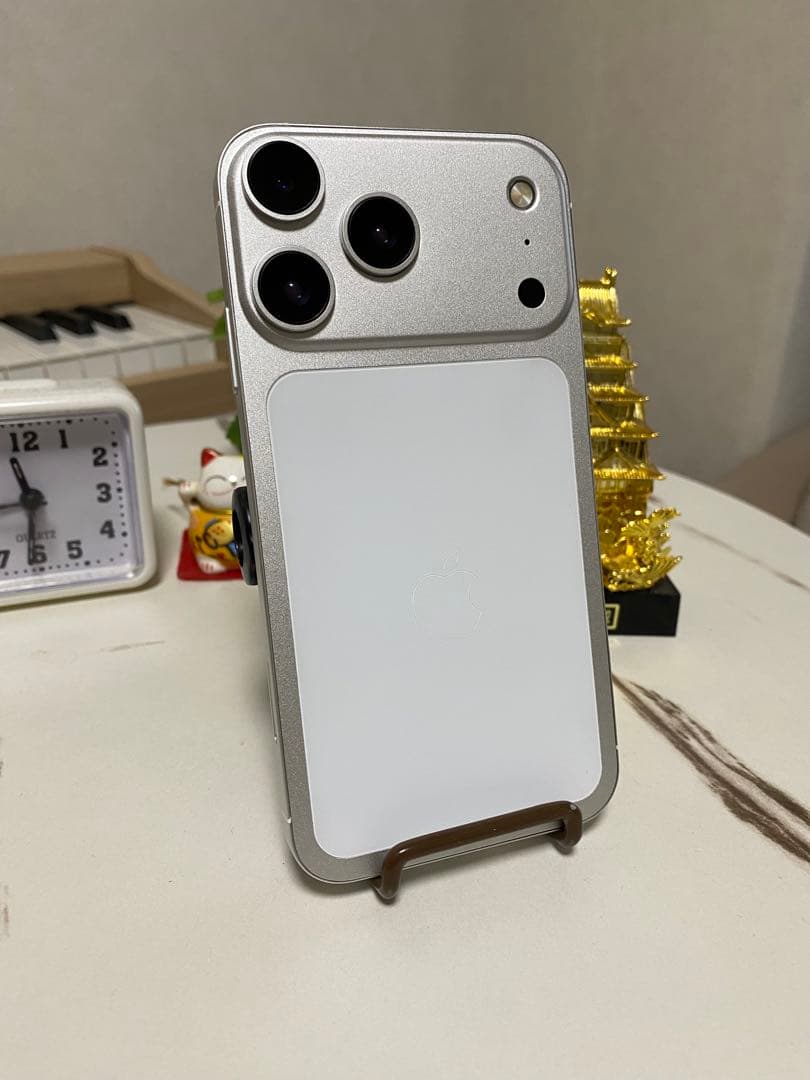 iPhone XR カスタム品 iPhone17Pro風 外装交換