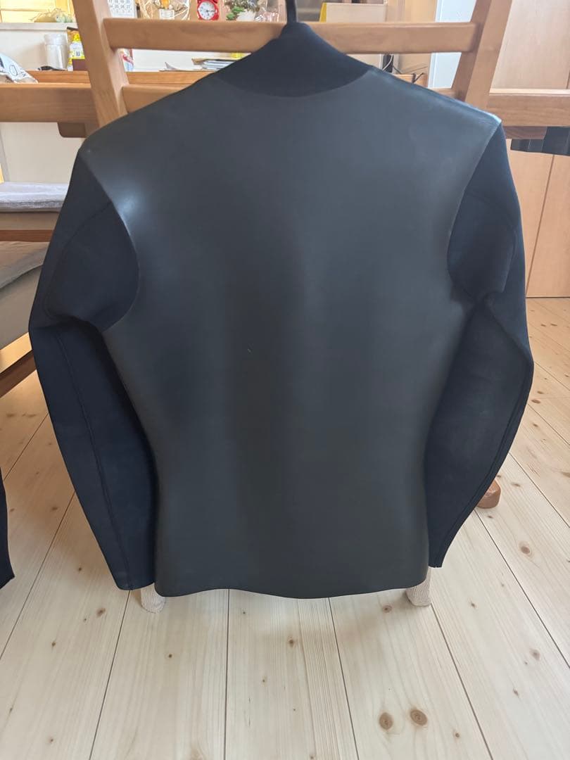 タッパー 黒　Lサイズ