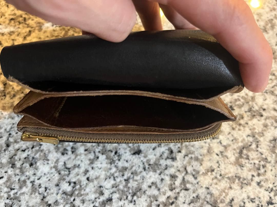 forme フォルメ ショートウォレット（black × brown）　箱付き