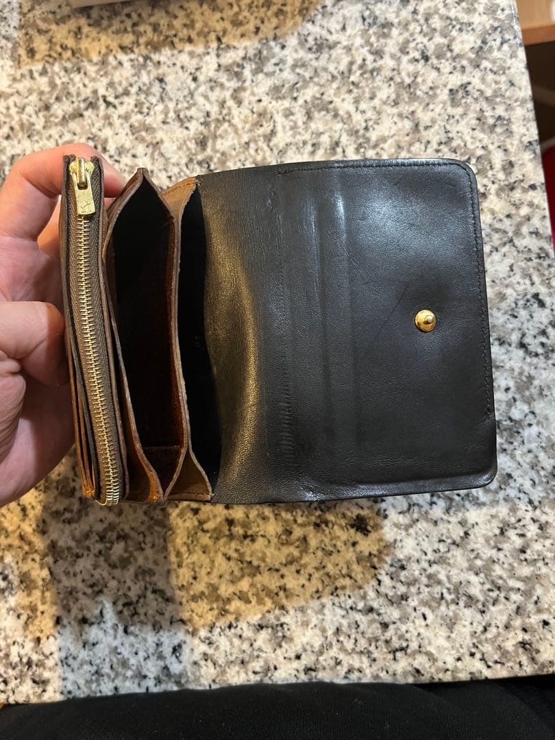 forme フォルメ ショートウォレット（black × brown）　箱付き