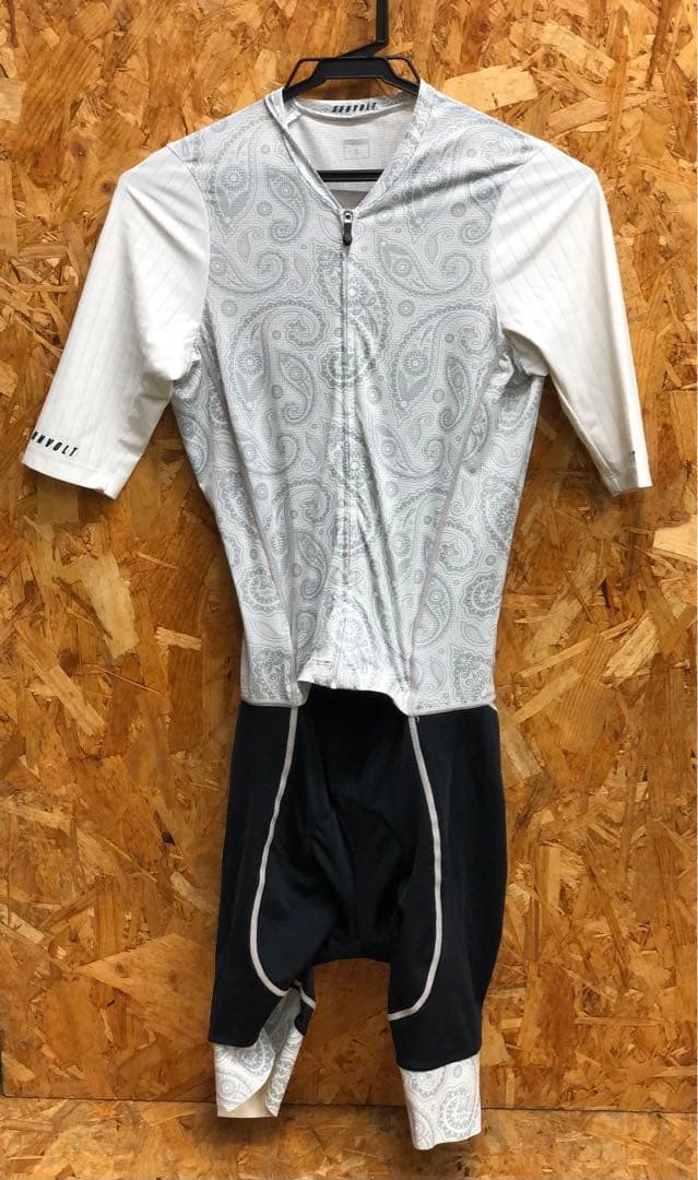 SUNVOLT セパレートワンピース Sサイズ　ペイズリー柄