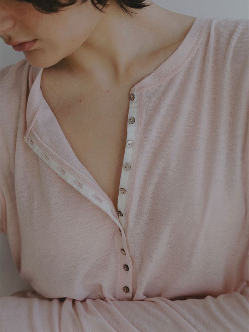 り*ま様 新品タグ付未開封 ETRE ウールフライスヘンリーネックプルオーバー