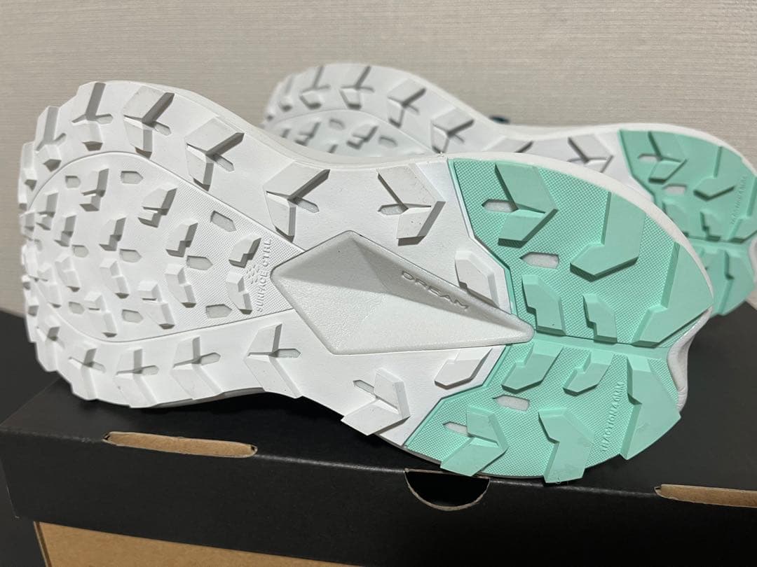 新品ザノースフェイス ベクティブ エンデュリス 4 トレイルランニングシューズ