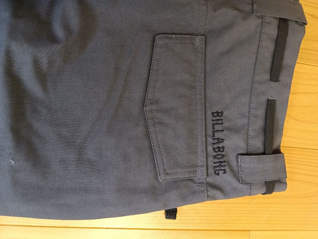 値下げしました！スノーボードウェア　使用回数2、3回　美品！　BILLABONG