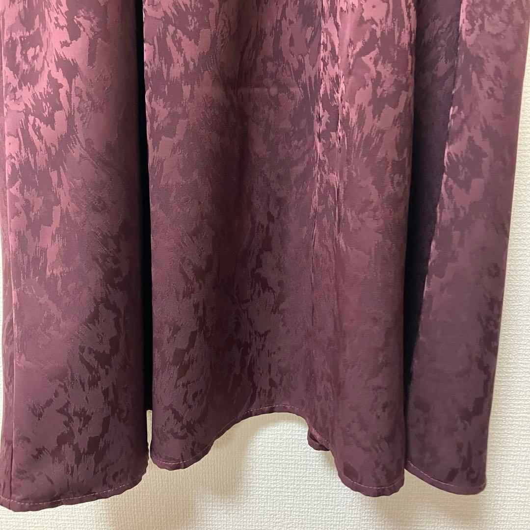 完売品　人気　エトル　ミアンダリングウエストタックフレアドレス　ボルドー　M