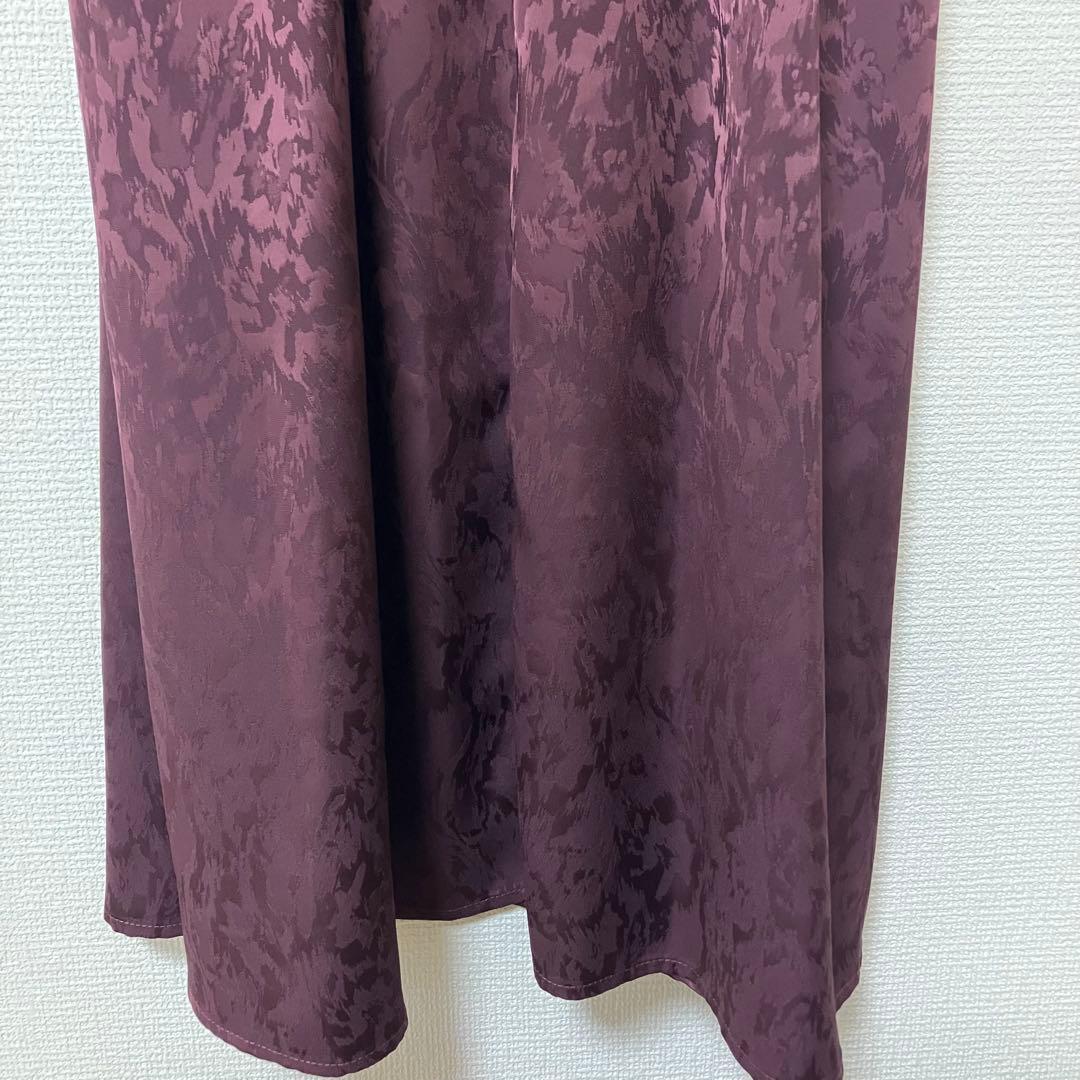 完売品　人気　エトル　ミアンダリングウエストタックフレアドレス　ボルドー　M