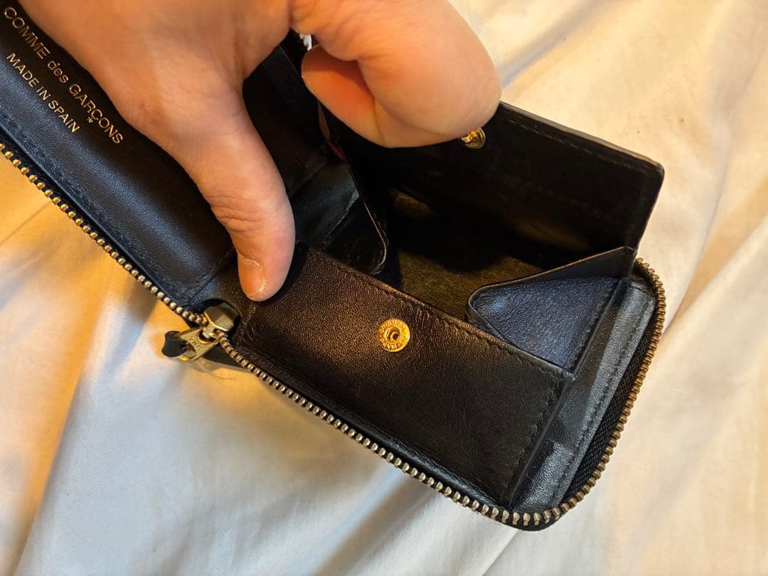 コムデギャルソン 二つ折り財布 COMME des GARCONS ブラック