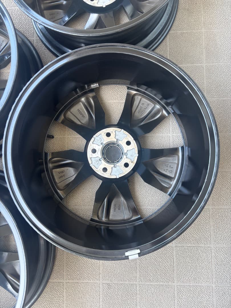 【美品】ニッサン T33 エクストレイル 純正19インチ ４本セット