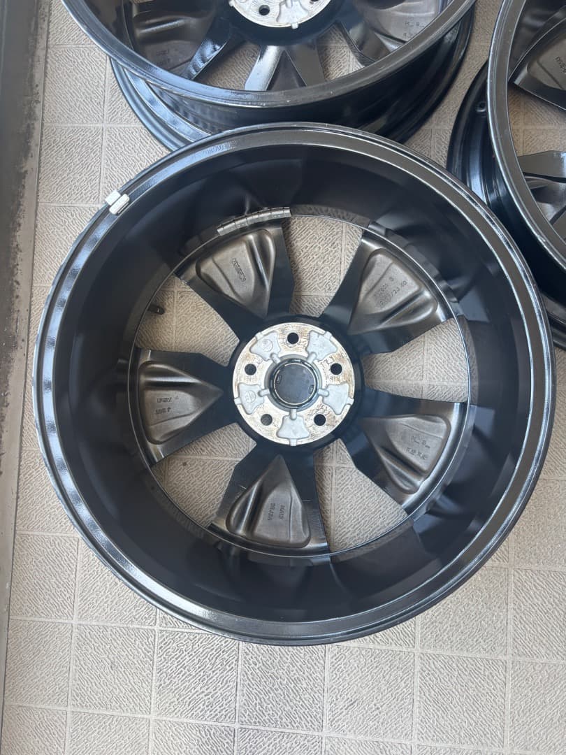 【美品】ニッサン T33 エクストレイル 純正19インチ ４本セット