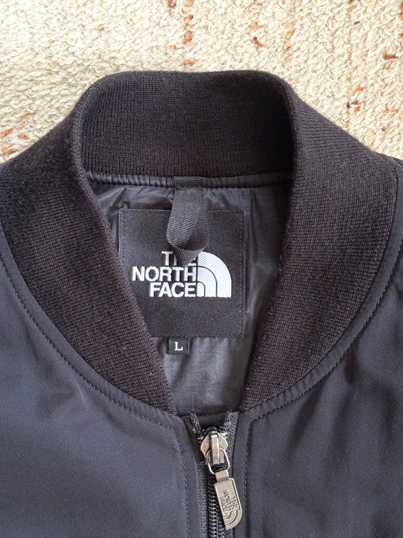 ノースフェイス インサーレーションボンバージャケット ブラック L