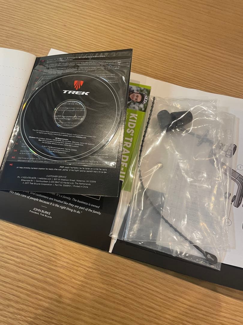 トレックTREK precaliber 16インチ【純正補助輪付】子供　自転車