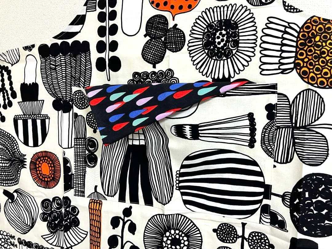 ☺︎新品未使用　マリメッコ　marimekko 人気柄　エプロン　新カラー☺︎