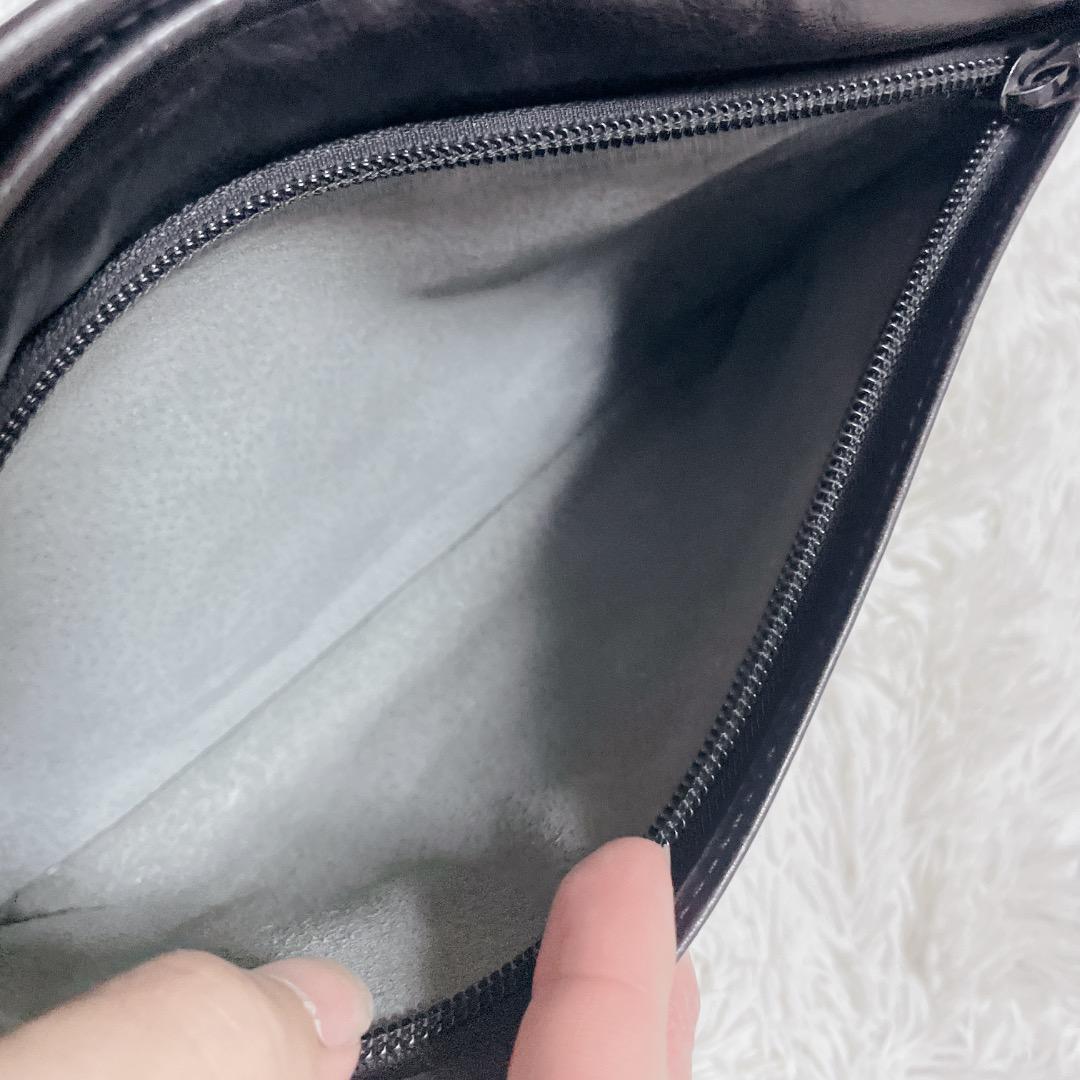 ロエベ　セカンドバッグ　本革　ブラック　ゴールド金具　クラッチバッグ　黒色