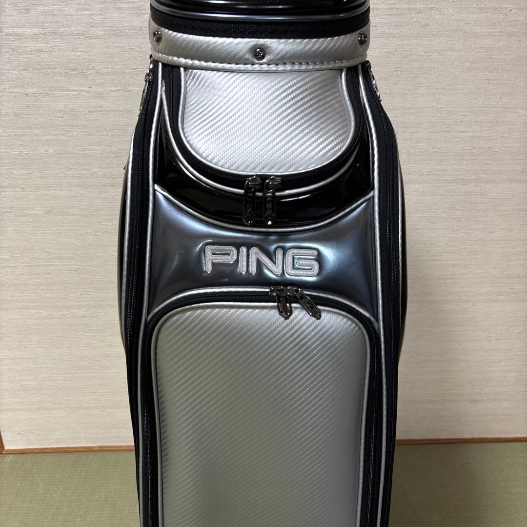 【24時間限定10%値引】PING3点式キャディバッグ９型【シルバー】超美品！
