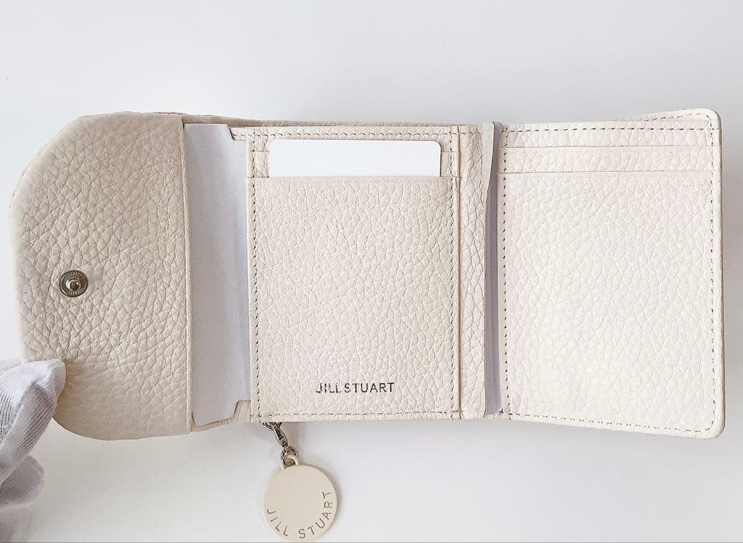 新品★ジルスチュアート★ルナティ がま口３つ折り財布ミニ財布★アイボリーホワイト