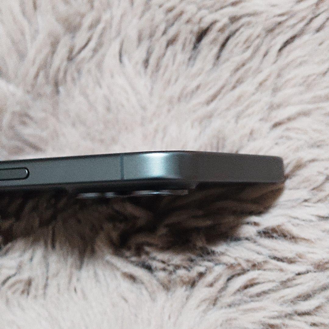 【極美品】Apple iPhone17 ブラック 256GB