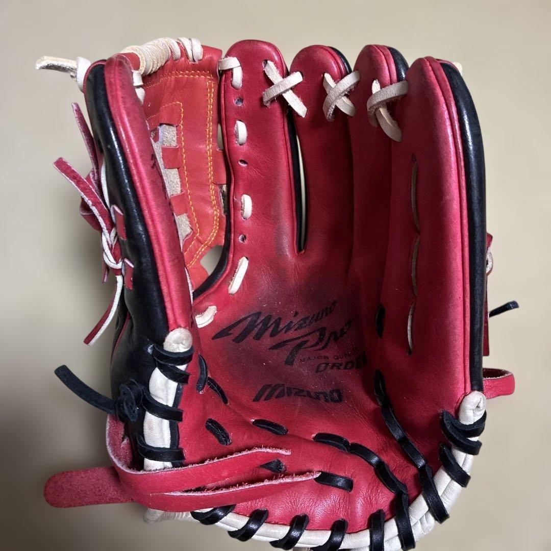Mizuno Pro 軟式グローブ 黒/赤