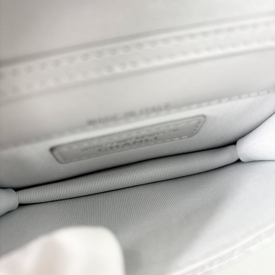 新品未使用 シャネル マトラッセ スターモチーフ ショルダーバッグ レディース