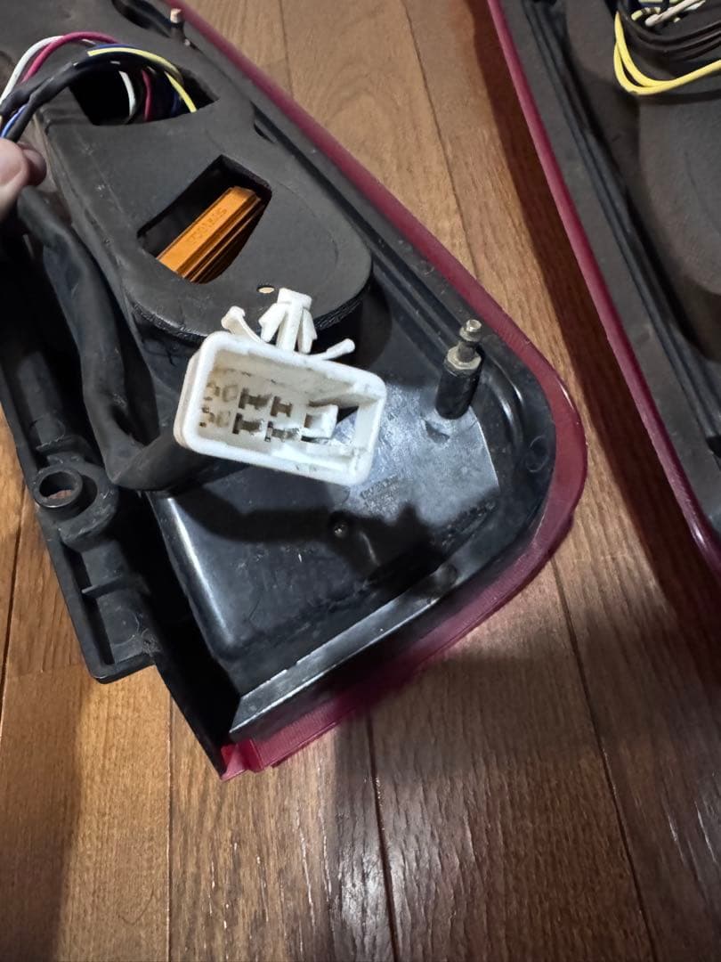 ハイエース　社外テールランプ