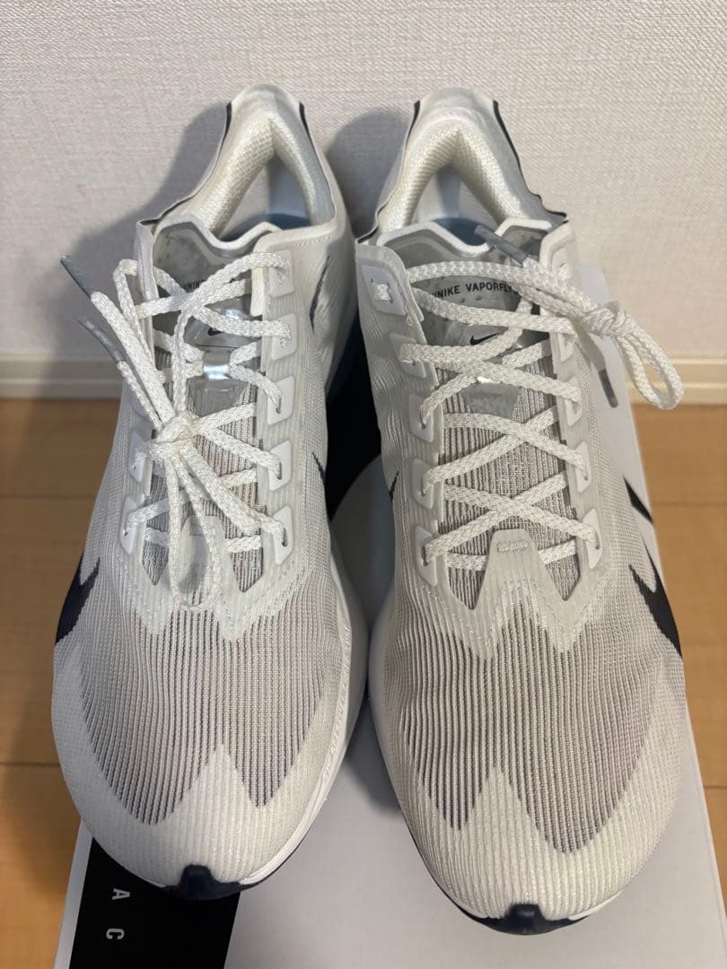 【新品未使用品】ヴェイパーフライ4 25.5