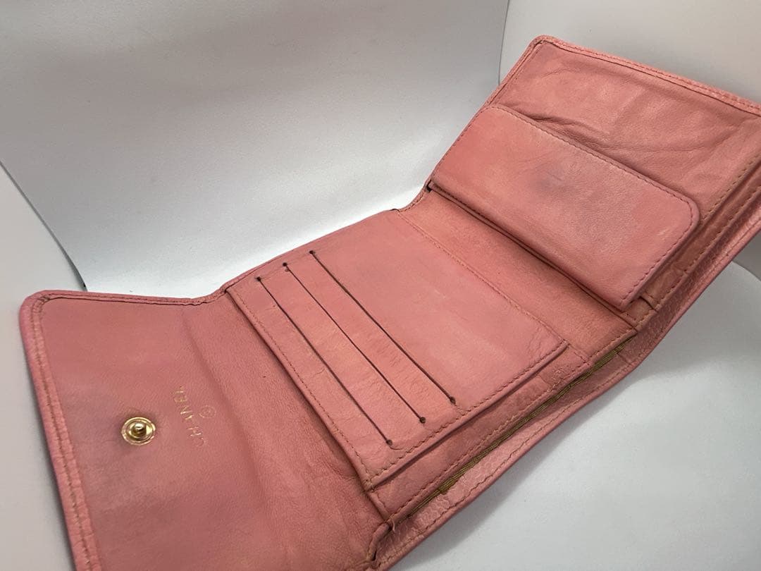 良品✨CHANEL シリアルシール有✨ピンクレザー三つ折り財布/708