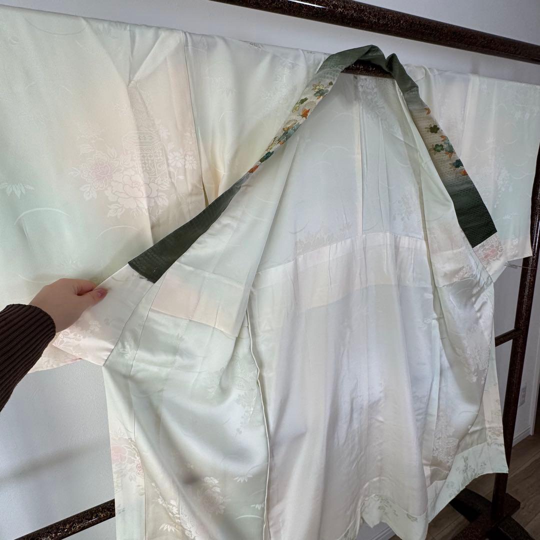 超美品　正絹　長襦袢　袖無双　着物　125　刺繍半衿　半衿付　半襟付　緑　黄緑