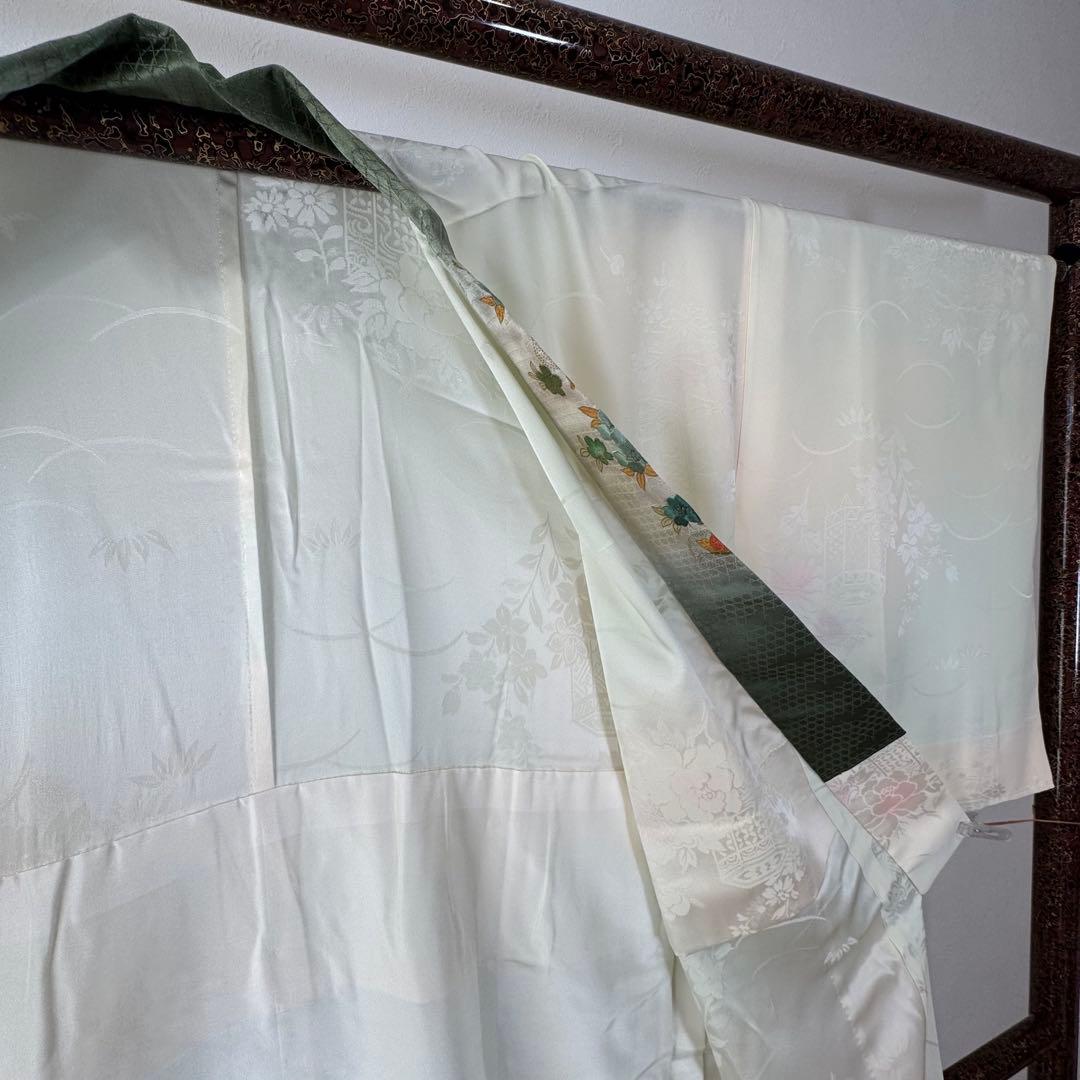 超美品　正絹　長襦袢　袖無双　着物　125　刺繍半衿　半衿付　半襟付　緑　黄緑
