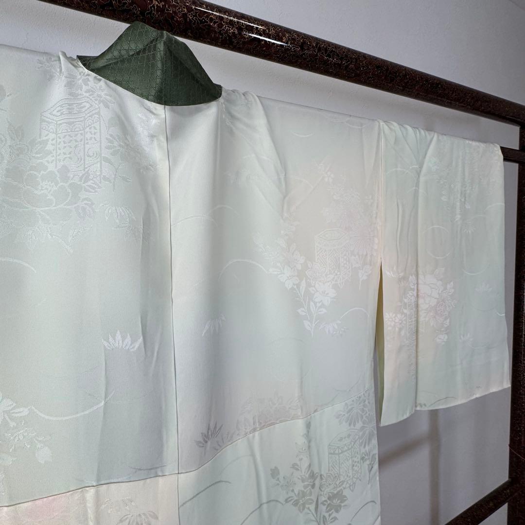 超美品　正絹　長襦袢　袖無双　着物　125　刺繍半衿　半衿付　半襟付　緑　黄緑