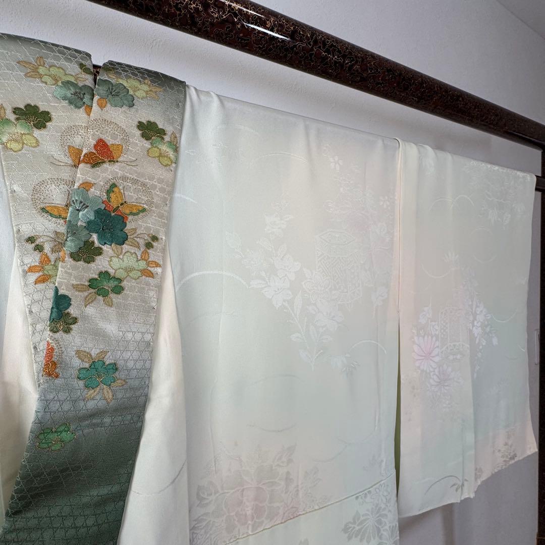 超美品　正絹　長襦袢　袖無双　着物　125　刺繍半衿　半衿付　半襟付　緑　黄緑