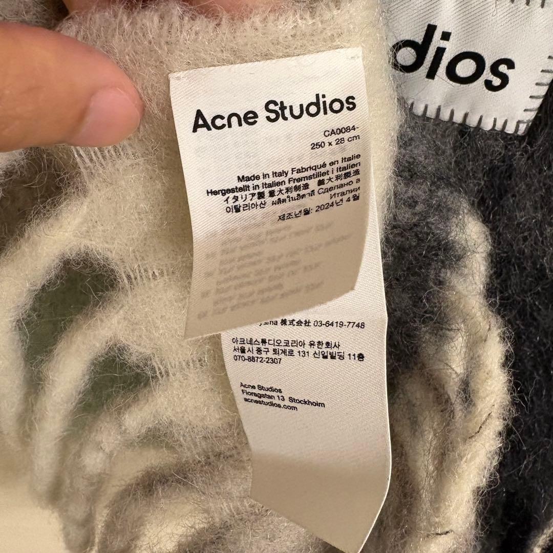 acne studios マフラー