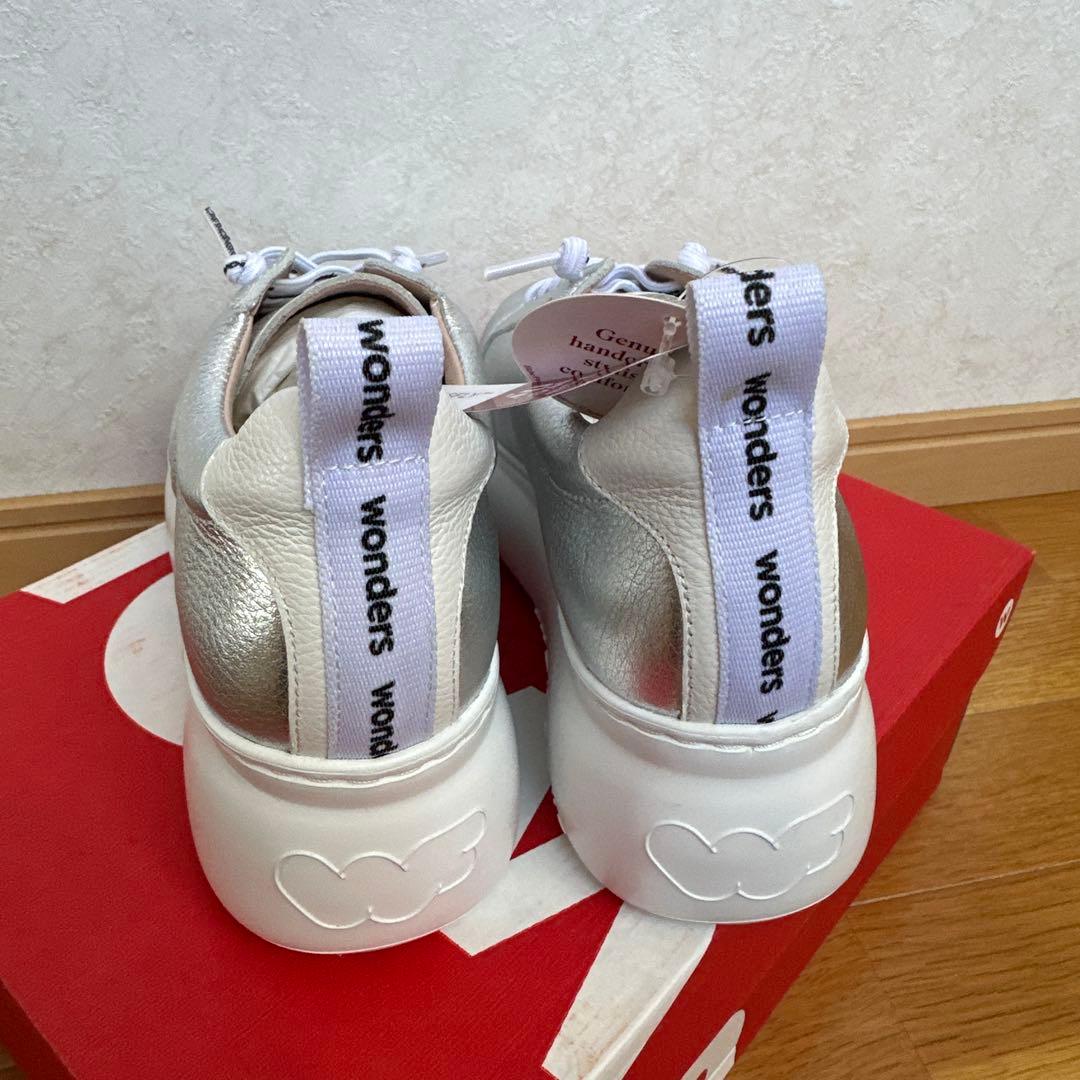 wonders　ワンダース　未使用　レザー厚底スニーカー