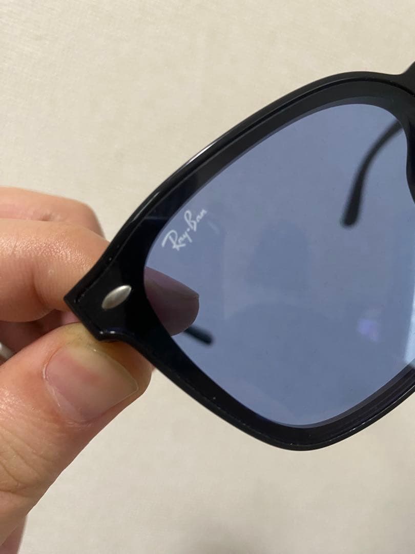 Ray-Ban RB 4392D サングラス ブルーレンズ