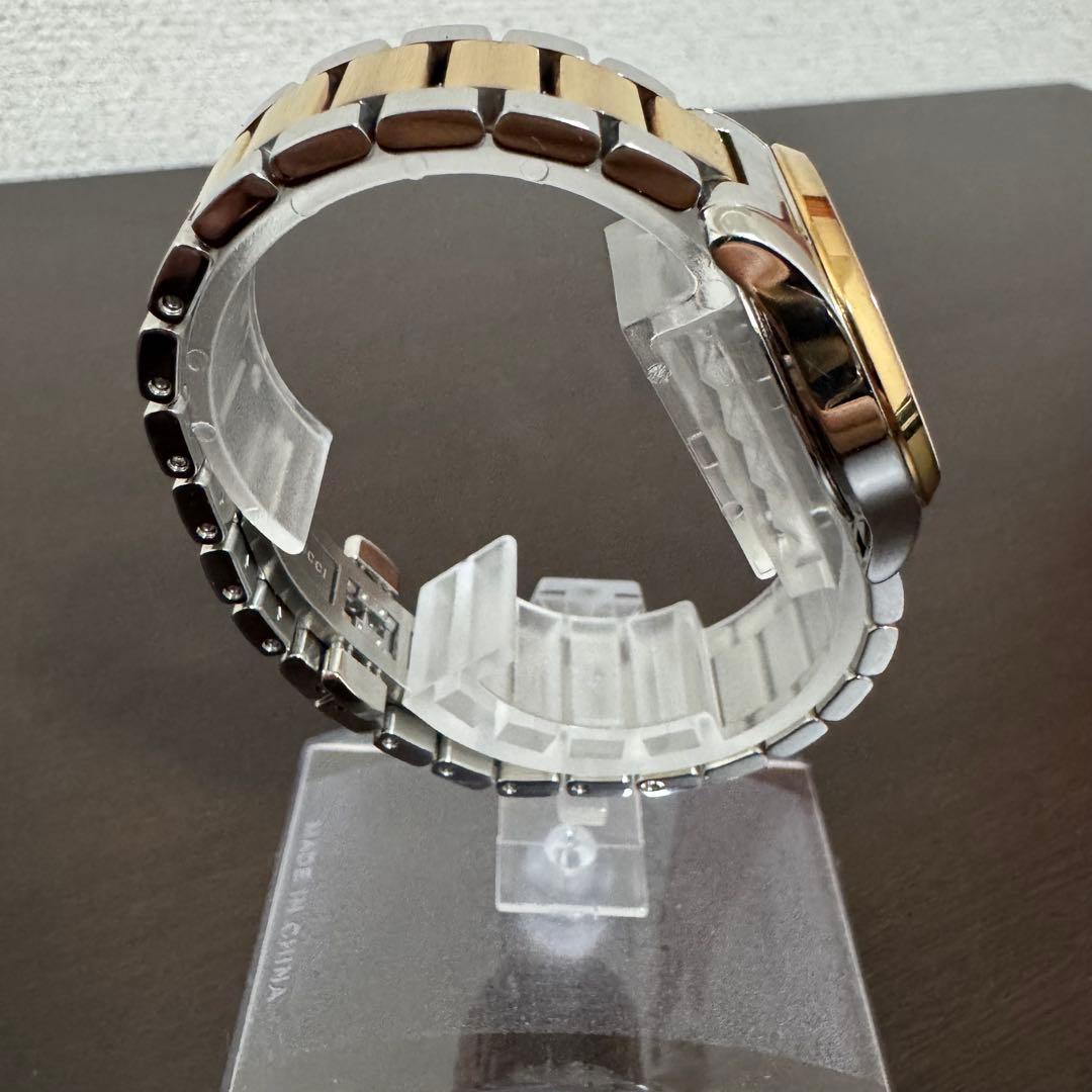 稼働品　GUCCI Gタイムレス シルバー ゴールド 時計 レディース