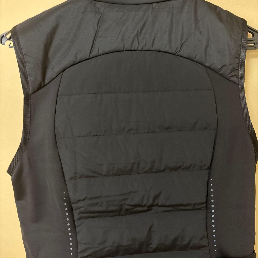 Lululemon Down for It All Vest ブラック