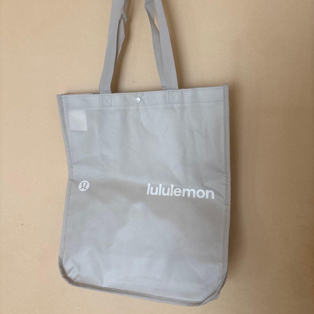 Lululemon Down for It All Vest ブラック