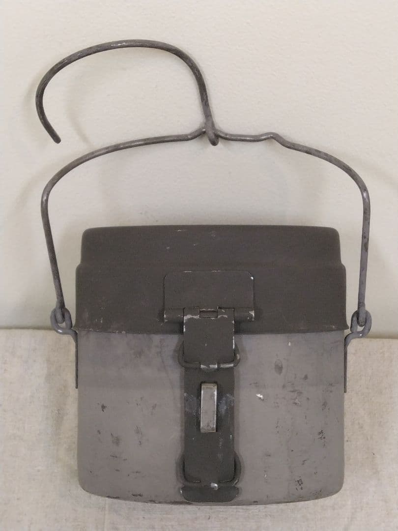 【訳あり】スウェーデン軍 ステンレス製飯盒 A