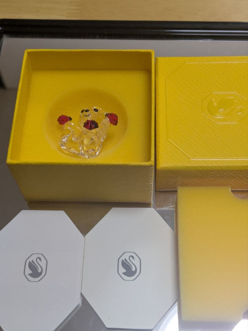 スワロフスキー クリスベア てんとう虫 置物
