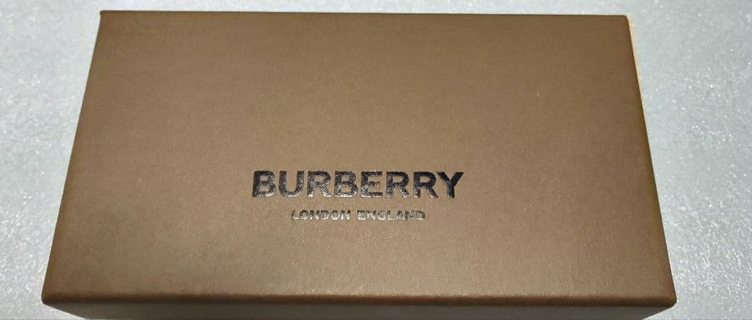 Kです様　バーバリー キーケース TBロゴ サフィアーノレザー 6連 ブラック