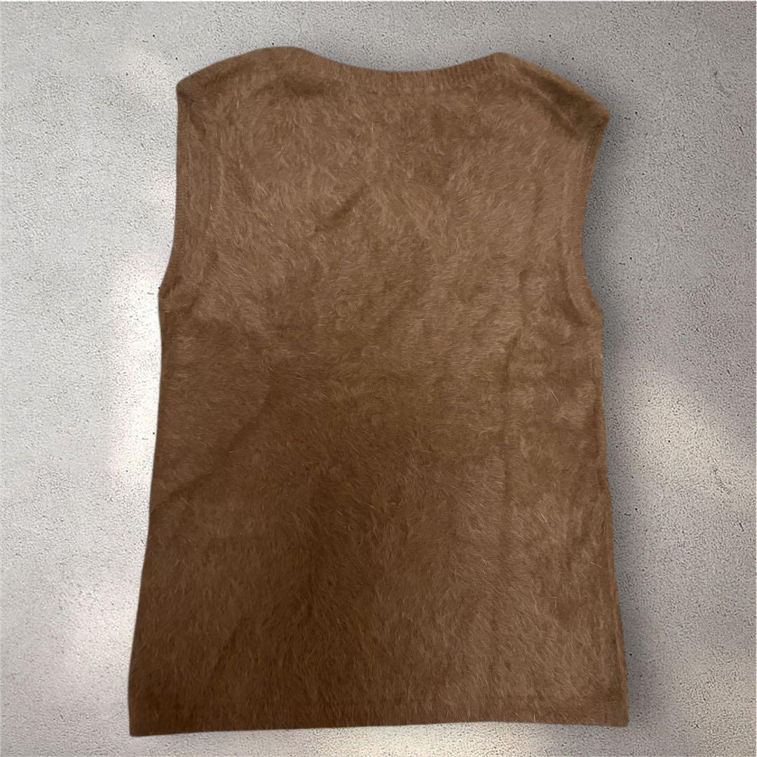 新品✨DES PRES カシミヤ ニットベスト Vネック 金ボタン