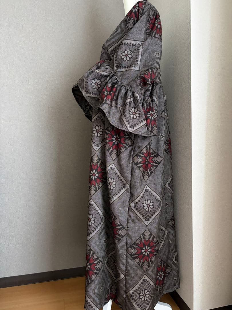 ★着物リメイク★　本場大島紬　赤の龍郷　フリル袖のゆったりワンピ