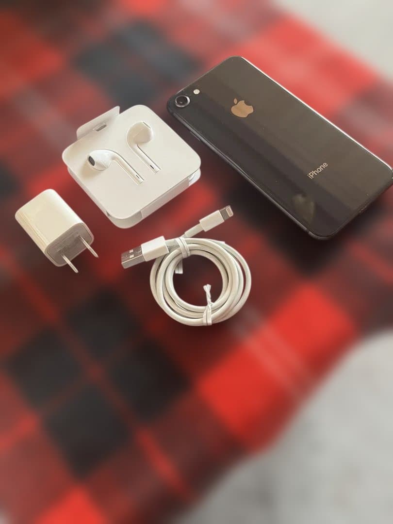 Apple iPhone8 スペースグレイ　SIMロック解除済み　動作確認済み