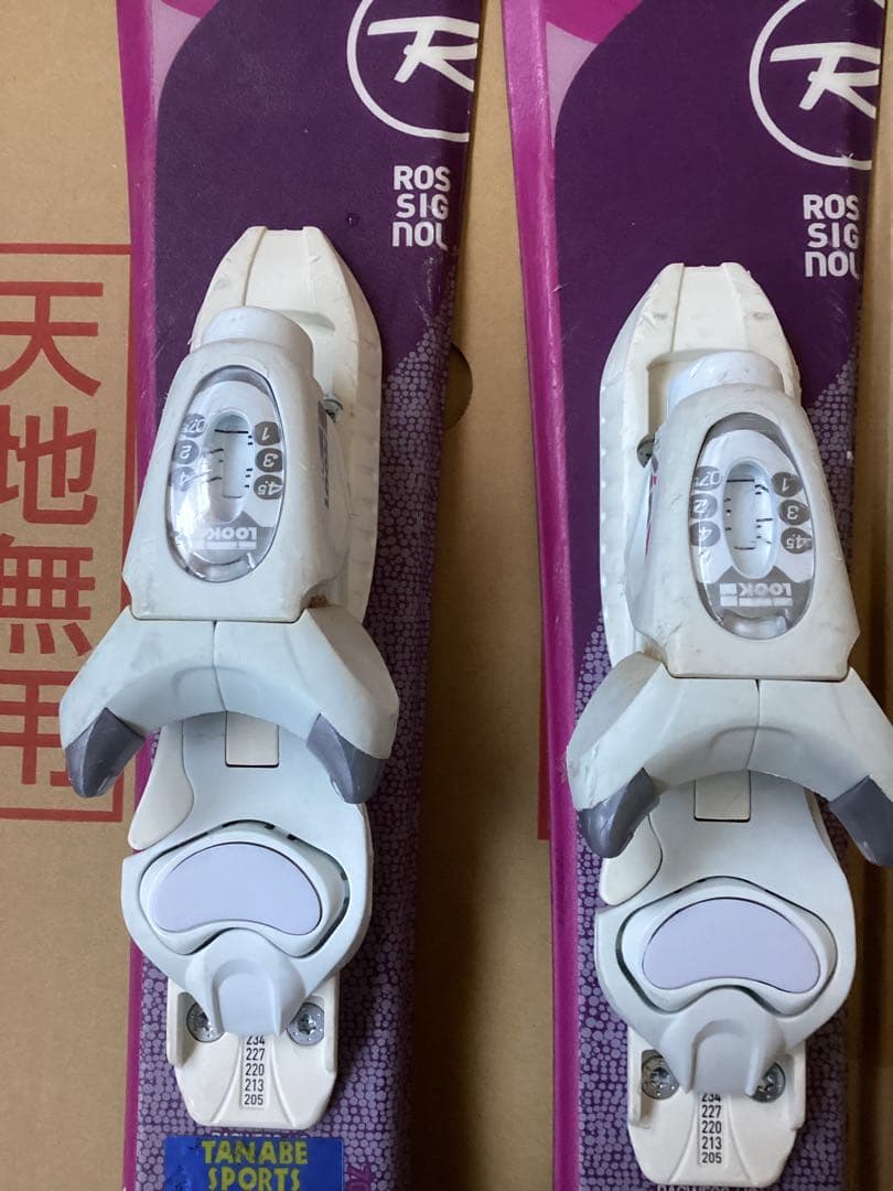 ROSSIGNOL 子ども用スキーとATOMICブーツセット