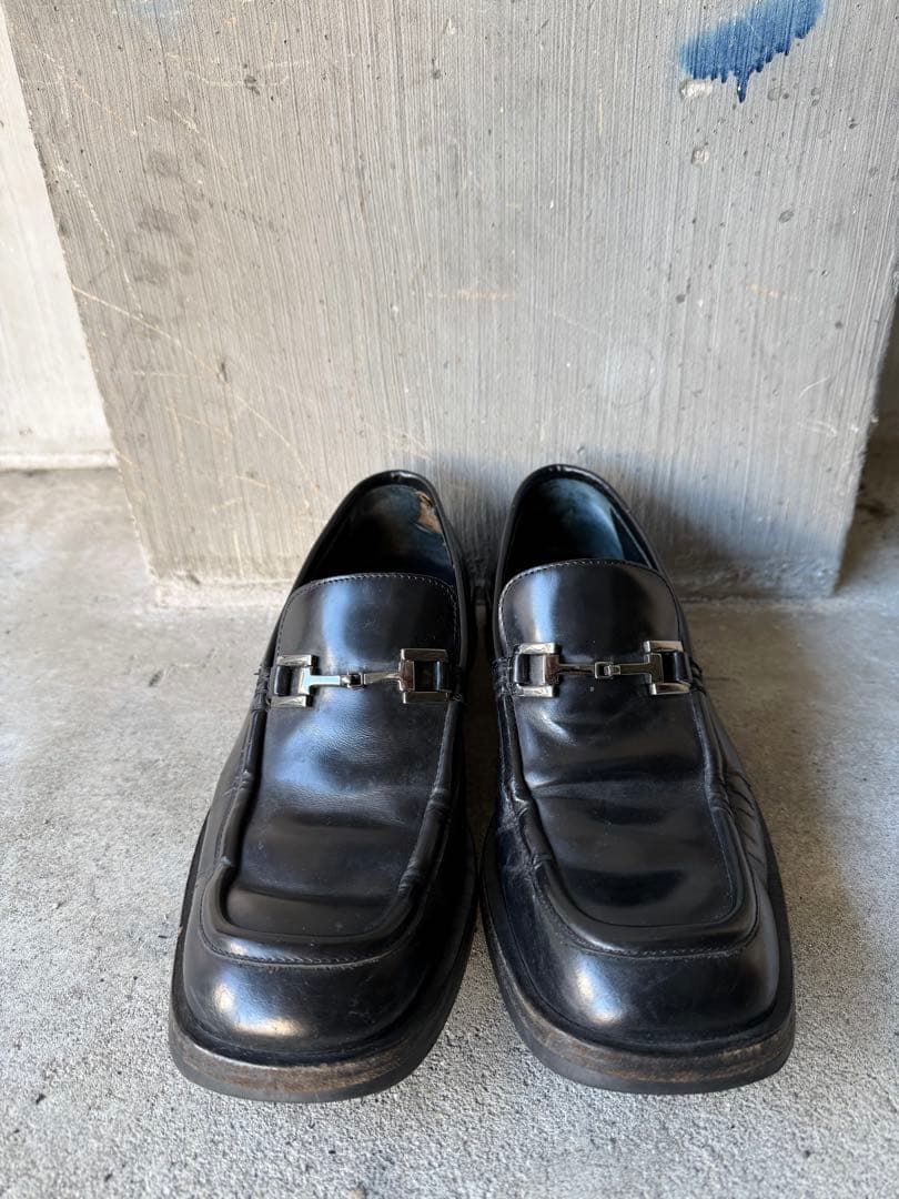 靴 GUCCI Archive Black Horsebit Loafers