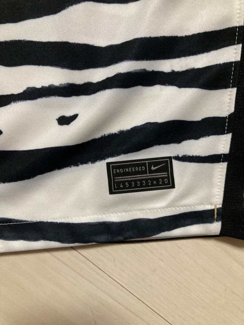 【新品未使用タグ付き】韓国代表2020アウェイユニフォーム16番 黄義助 サイン