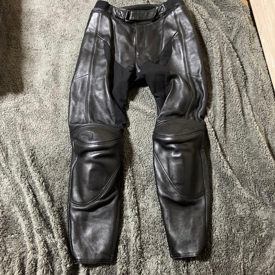 クシタニ　プロトコアレザー　レザーパンツ