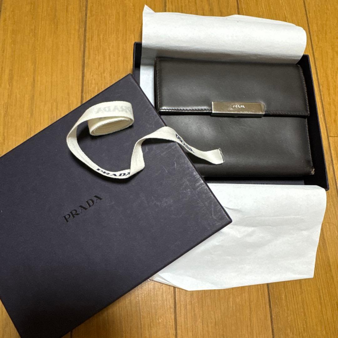 プラダ　メンズ　折り財布　二つ折り　ダークブラウン