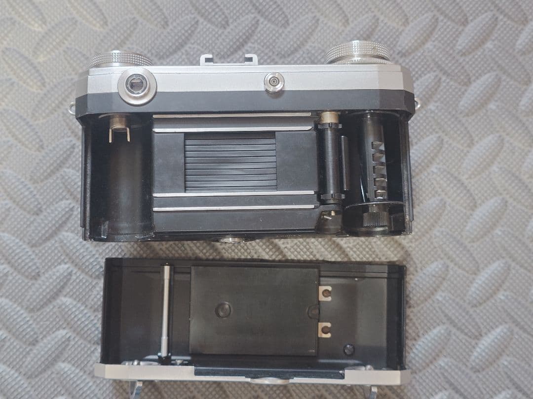 Contax S 一眼レフカメラ 35mmフィルム