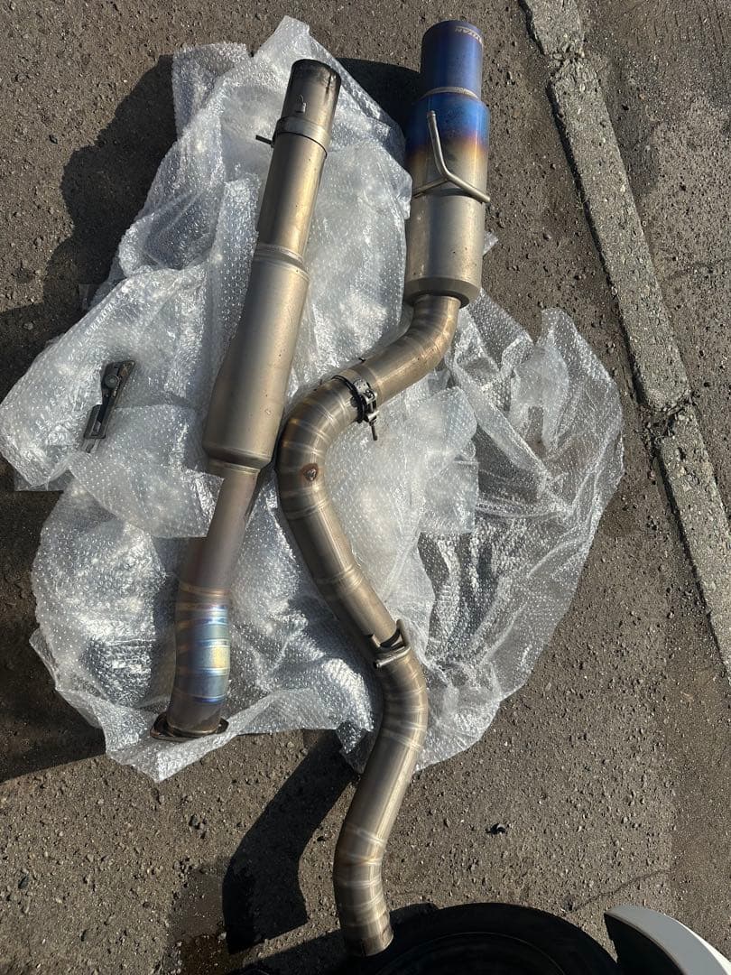 amuse R1チタン青炎　VAB/VAGマフラー1本だし