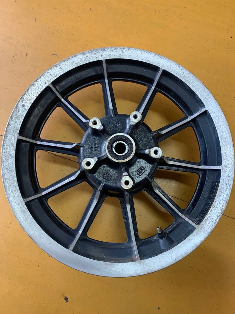 ハーレー　エボリューション　16インチホイール